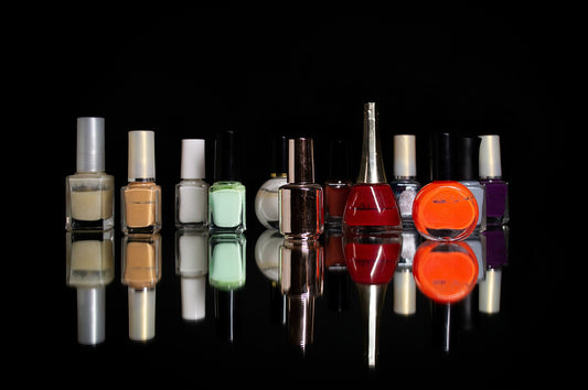 Gel vs. Acrylic Nails: Which is the Right Choice for You?